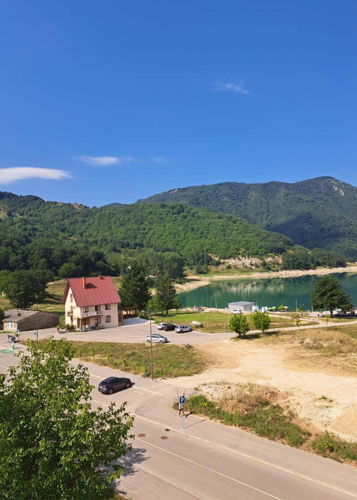 Elena Apartment Плужине Экстерьер фото
